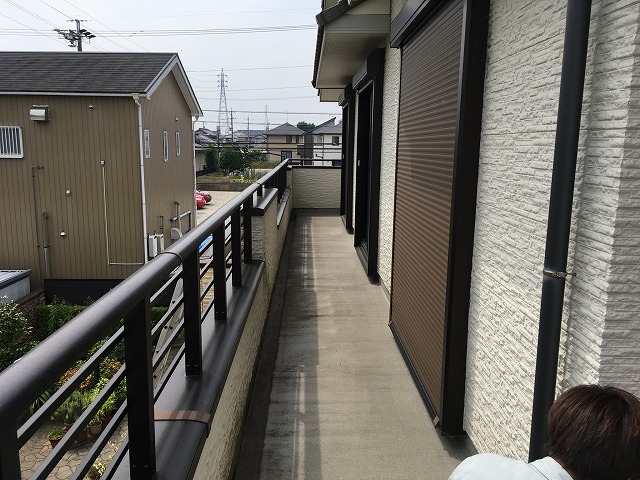 大垣市で外壁目地のシーリング補修のため事前調査、シーリング材の色合わせもバッチリ